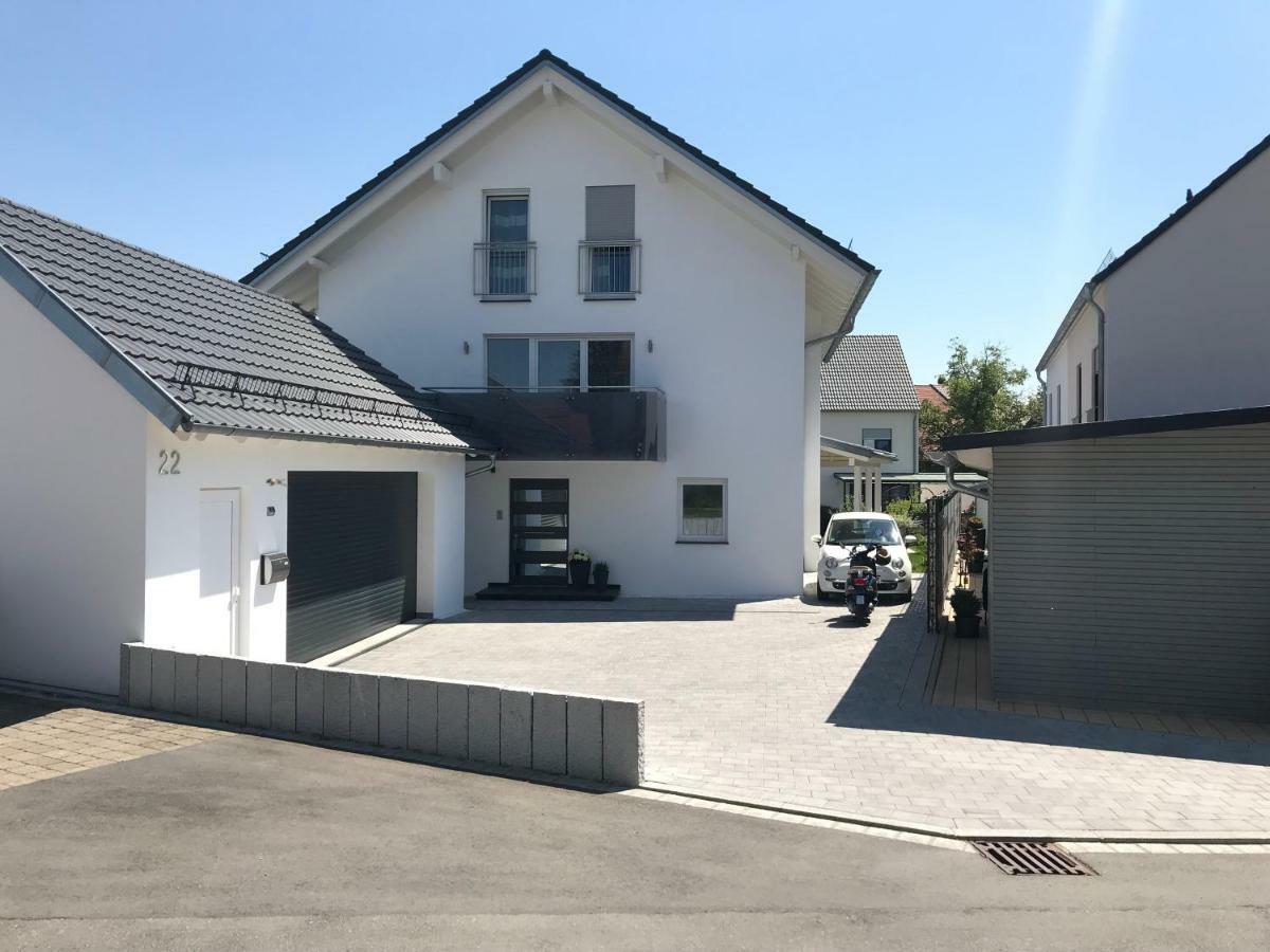 Ferienwohnung Am Zeppelin Hangar Friedrichshafen Exterior photo